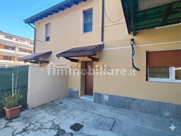 appartamento in vendita a Zelo Buon Persico