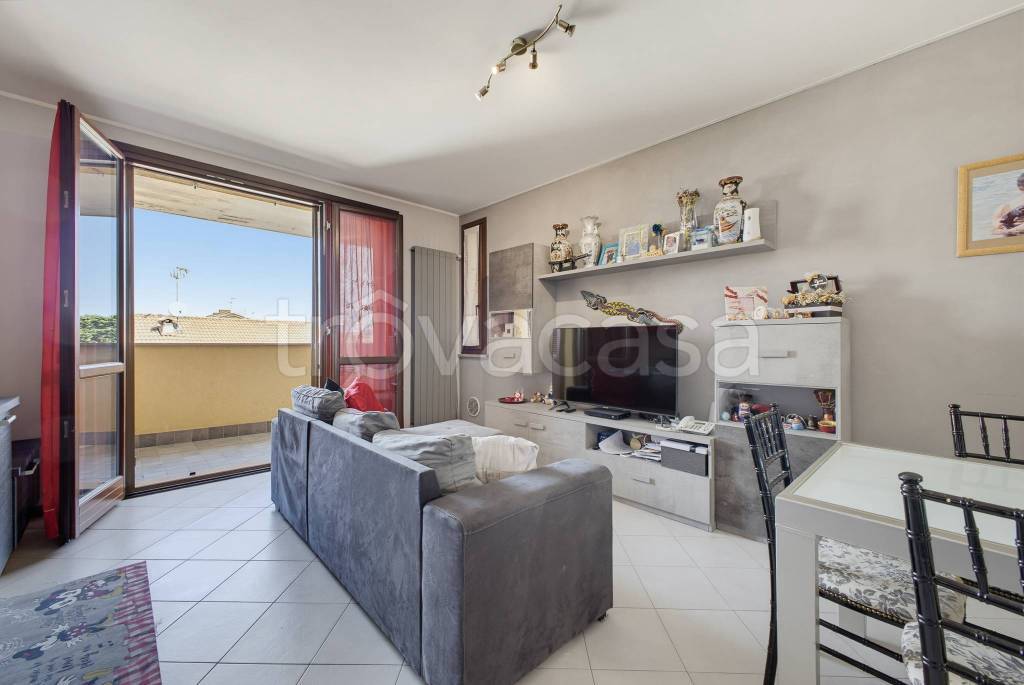 appartamento in vendita a Zelo Buon Persico in zona Mignete
