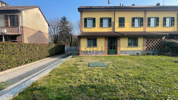 casa indipendente in vendita a Zelo Buon Persico