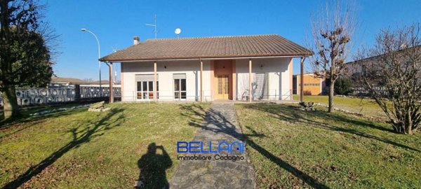 casa indipendente in vendita a Castelgerundo in zona Cavacurta