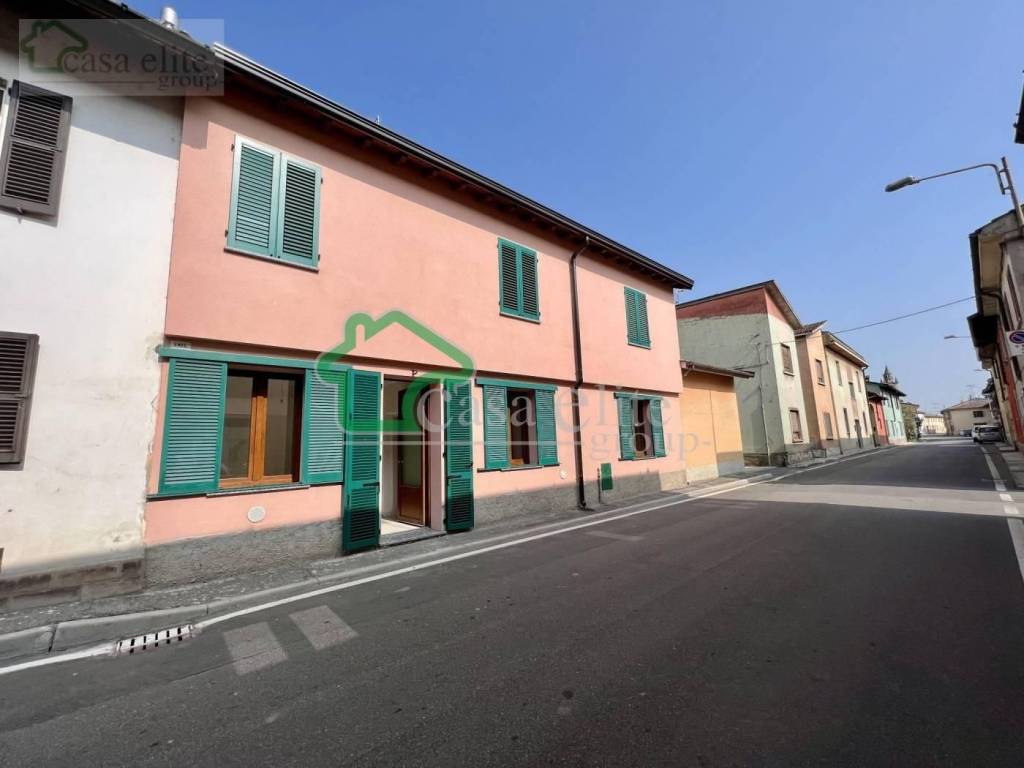 appartamento in vendita a Castelgerundo in zona Cavacurta