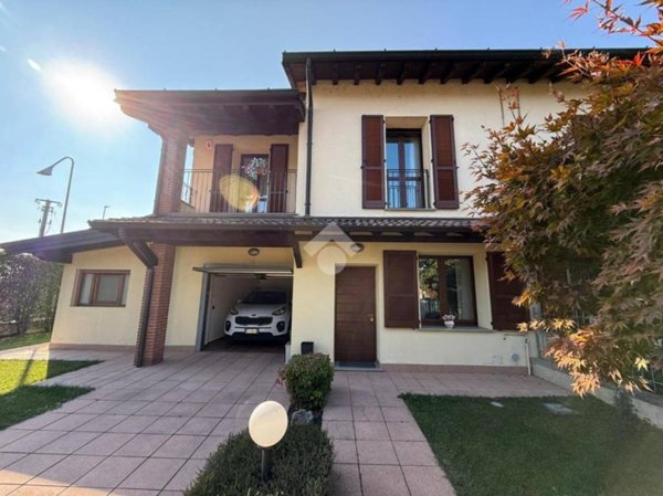 casa indipendente in vendita a Castelgerundo