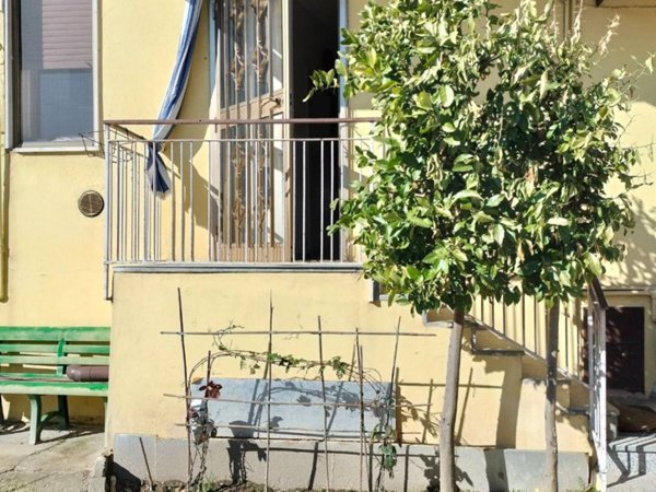 appartamento in vendita a Castelgerundo in zona Cavacurta