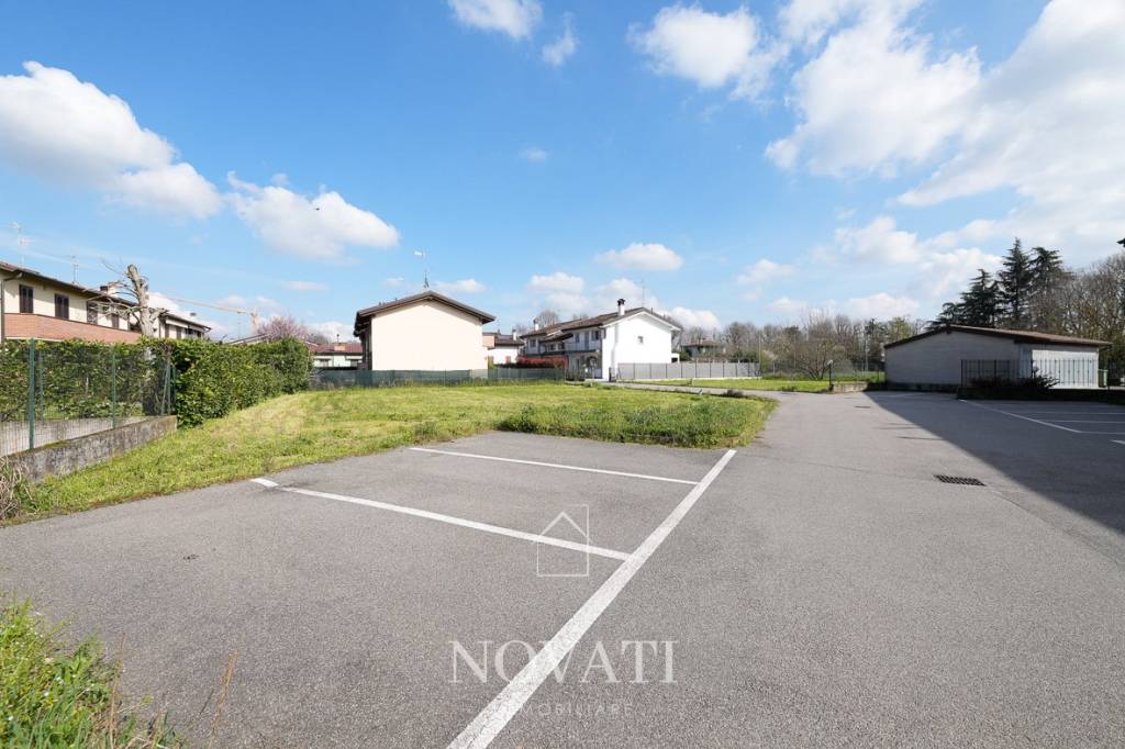 terreno edificabile in vendita a Castelgerundo in zona Cavacurta