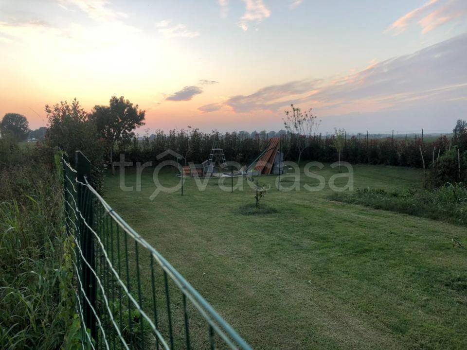 ufficio in vendita a Castelgerundo in zona Mulazzana