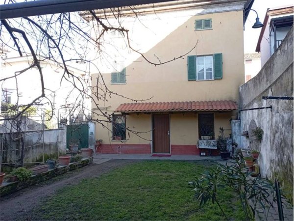 casa indipendente in vendita a Pietra Marazzi