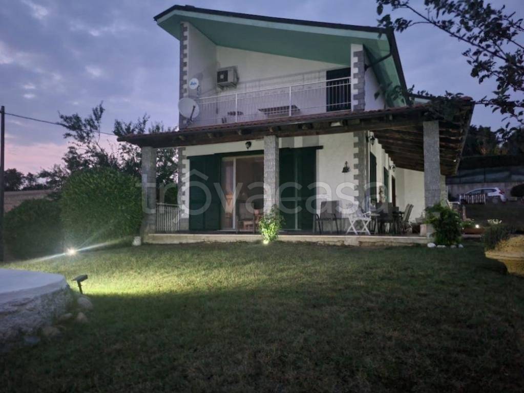 casa indipendente in vendita a Pietra Marazzi