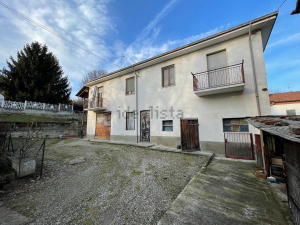 casa indipendente in vendita a Pietra Marazzi