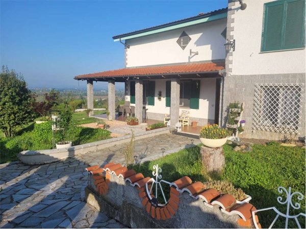 casa indipendente in vendita a Pietra Marazzi