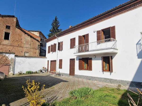 casa indipendente in vendita a Pietra Marazzi