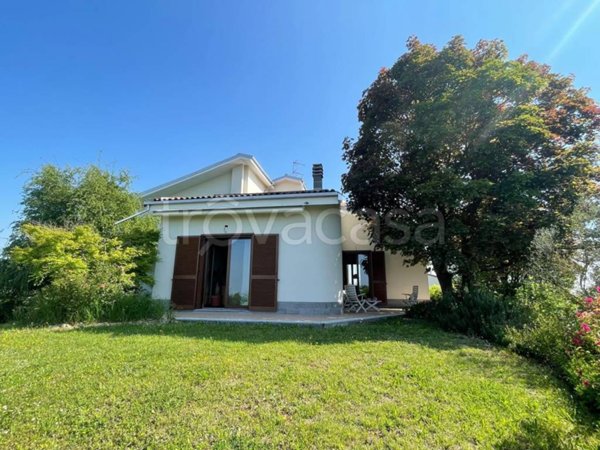 casa indipendente in vendita a Pietra Marazzi