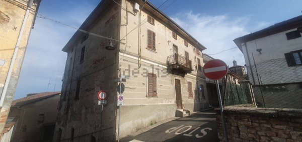casa indipendente in vendita a Pietra Marazzi