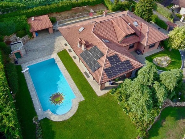casa indipendente in vendita a Pietra Marazzi in zona Pavone