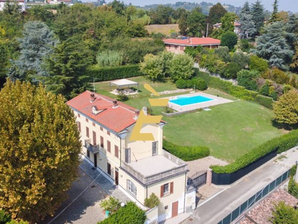 casa indipendente in vendita a Pietra Marazzi