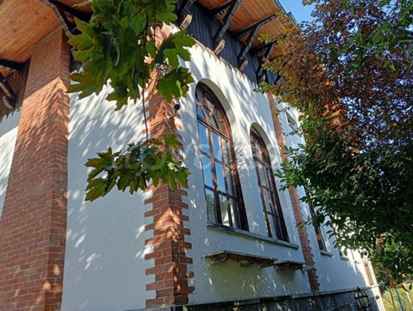 casa indipendente in vendita a Pietra Marazzi