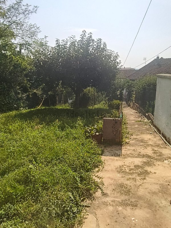 casa indipendente in vendita a Pietra Marazzi