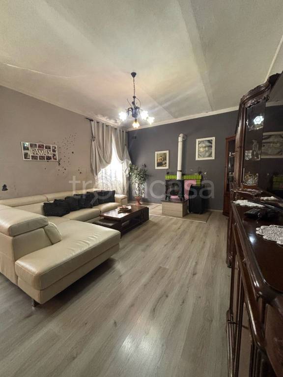 casa indipendente in vendita a Pietra Marazzi