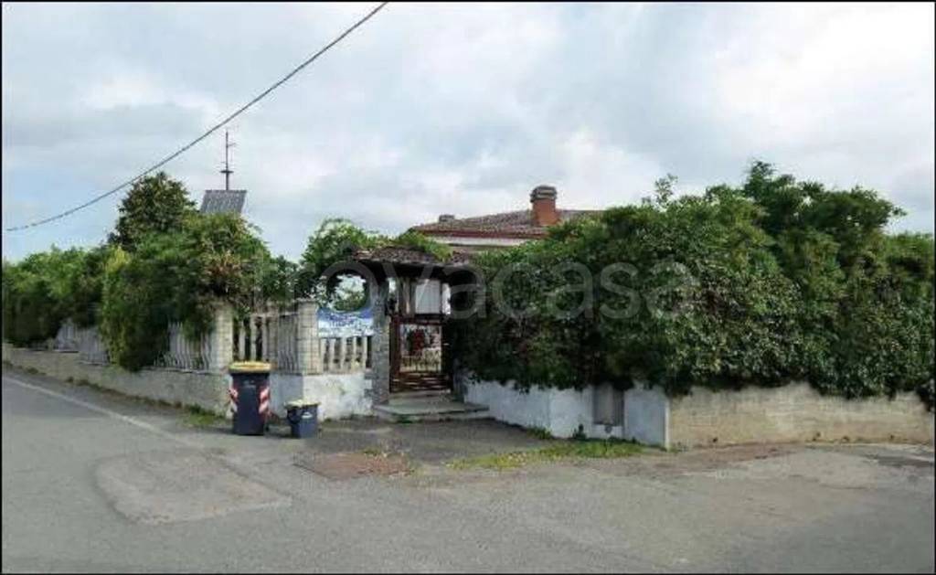 casa indipendente in vendita a Pietra Marazzi