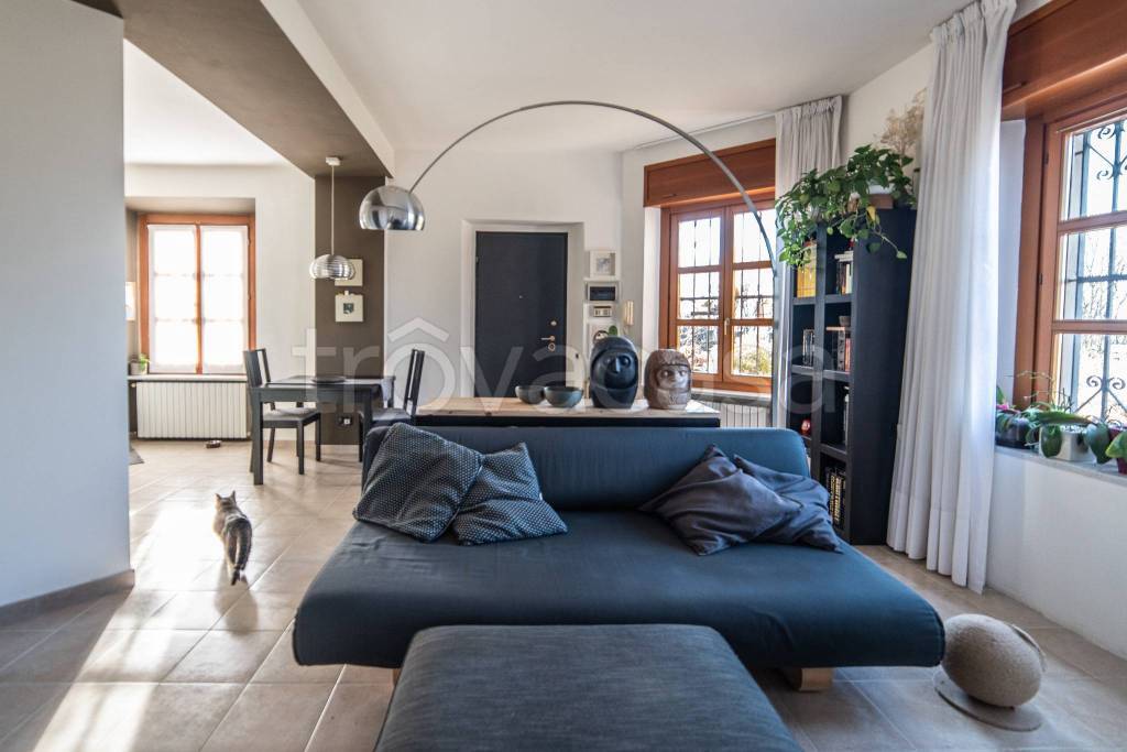 appartamento in vendita a Pietra Marazzi in zona Pavone