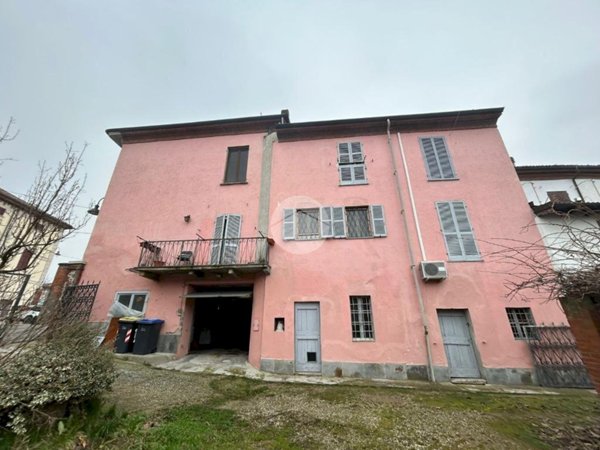 casa indipendente in vendita a Pietra Marazzi in zona Pavone