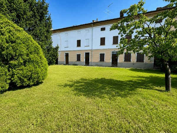 casa indipendente in vendita a Pietra Marazzi