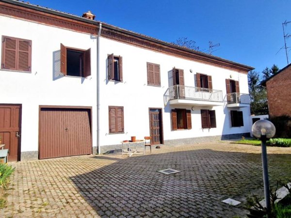 casa indipendente in vendita a Pietra Marazzi in zona Pavone