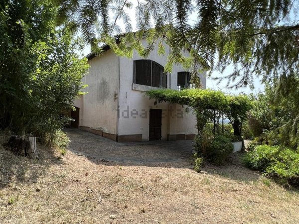 casale in vendita a Pietra Marazzi in zona Pavone
