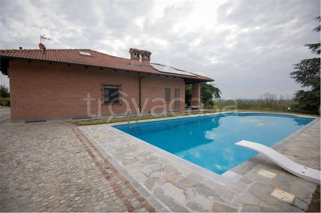 casa indipendente in vendita a Pietra Marazzi