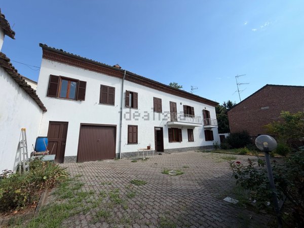 casa indipendente in vendita a Pietra Marazzi in zona Pavone