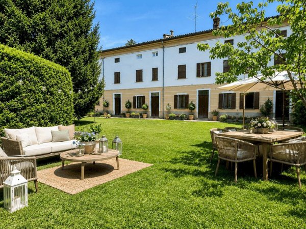 casa indipendente in vendita a Pietra Marazzi