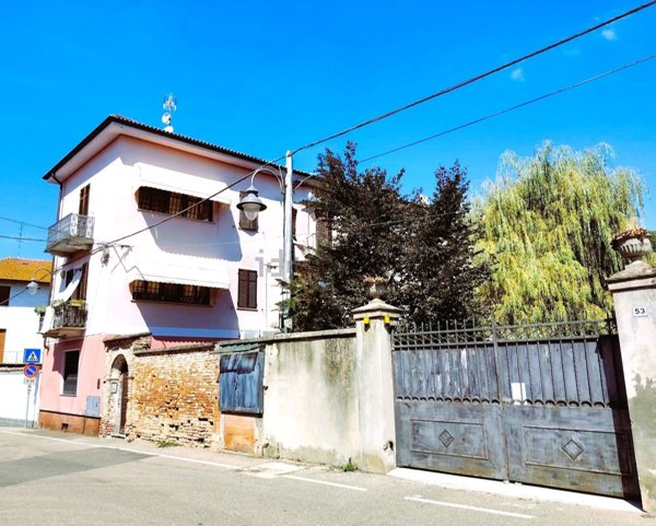 casa indipendente in vendita a Pietra Marazzi in zona Pavone