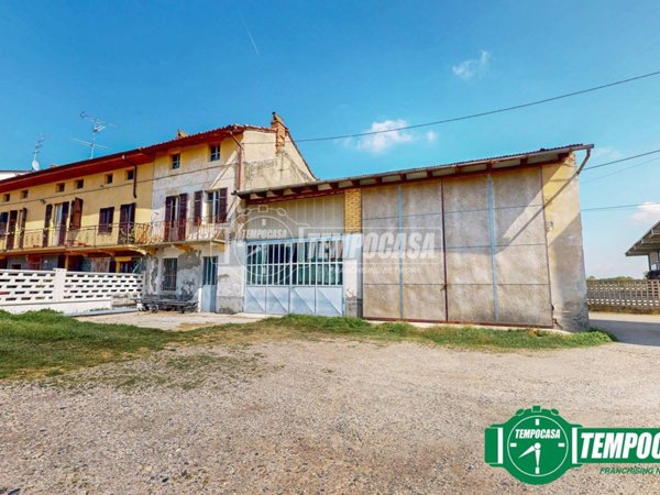 casa indipendente in vendita a Pomaro Monferrato