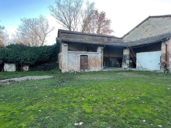 casale in vendita a Pontecurone