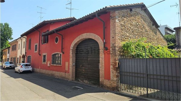 casa indipendente in vendita a Pontecurone