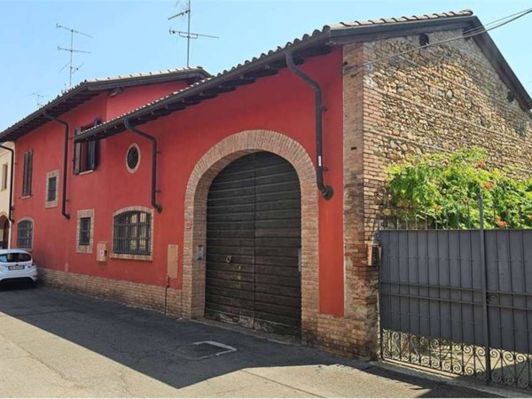 casa indipendente in vendita a Pontecurone
