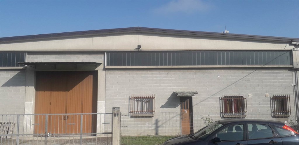 locale commerciale in vendita a Pontecurone