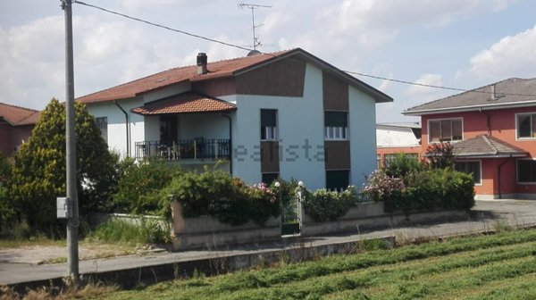 casa indipendente in vendita a Pontecurone