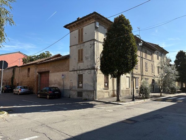casa indipendente in vendita a Pontecurone