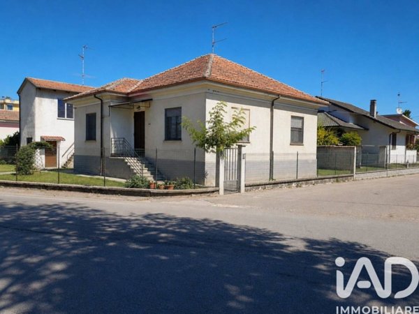 casa indipendente in vendita a Pontecurone