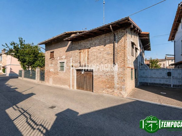 casa indipendente in vendita a Pontecurone