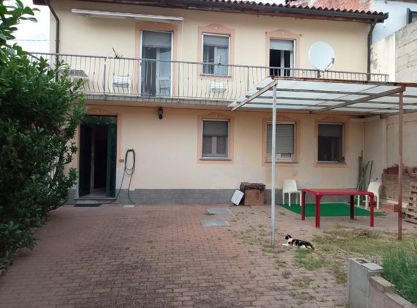 casa indipendente in vendita a Pontestura in zona Quarti