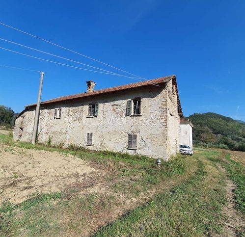 casa indipendente in vendita a Ponti