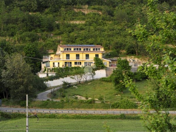 casa indipendente in vendita a Ponti