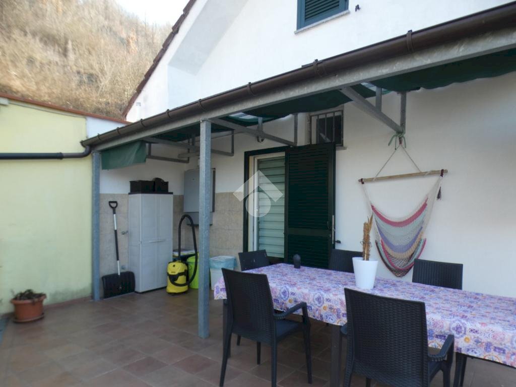 casa indipendente in vendita a Ponti