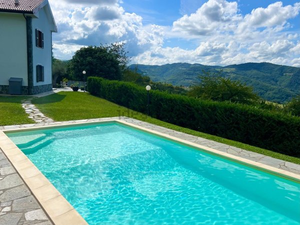 casa indipendente in vendita a Ponti