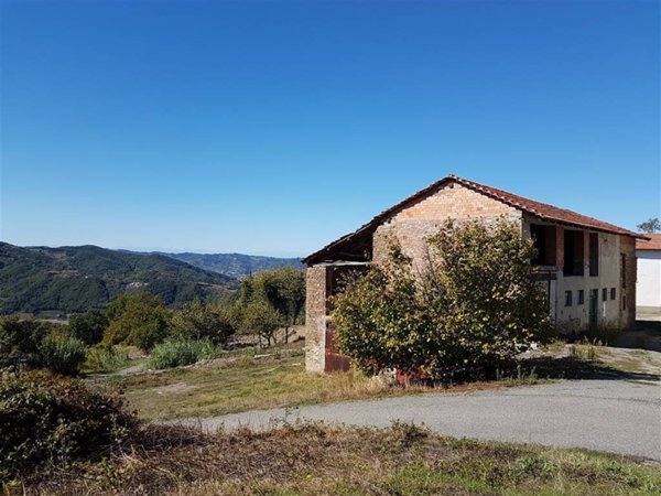 casa indipendente in vendita a Ponti