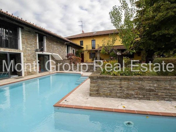 casa indipendente in vendita a Ponti