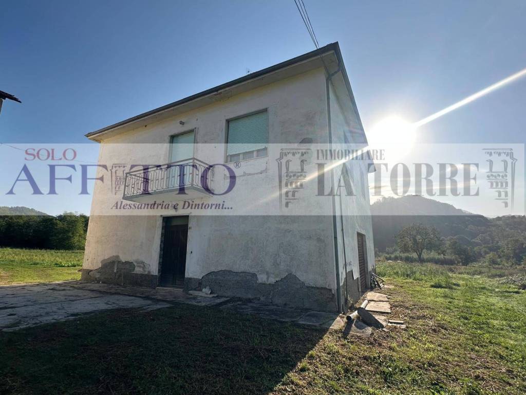 casa indipendente in vendita a Ponti