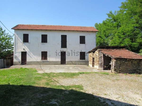 casa indipendente in vendita a Ponti
