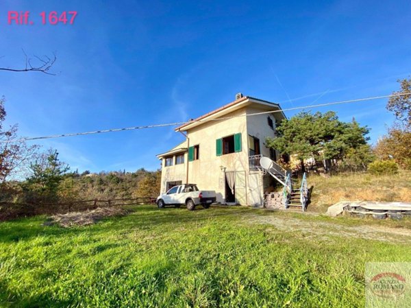 casa indipendente in vendita a Ponzone
